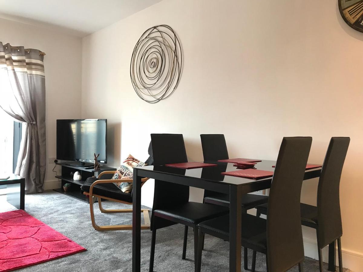 Grand Central Apartments Дерби Номер фото